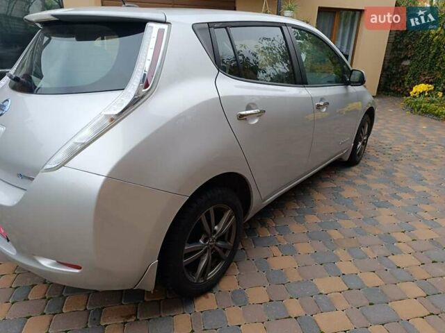 Ниссан Лиф 2014 в Ровно на Automoto.ua Серый Ниссан Лиф, объемом двигателя 0 л и пробегом 118 тыс. км за 5700 $, фото 3 на Automoto.ua