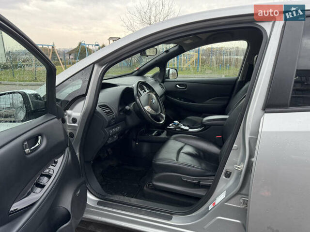 Сірий Ніссан Ліф, об'ємом двигуна 0 л та пробігом 75 тис. км за 7500 $, фото 14 на Automoto.ua