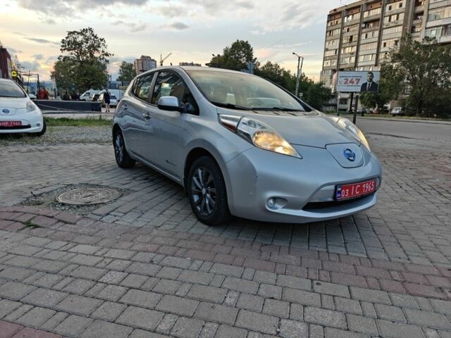 Сірий Ніссан Ліф, об'ємом двигуна 0 л та пробігом 160 тис. км за 6754 $, фото 1 на Automoto.ua