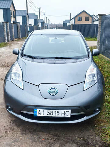 Сірий Ніссан Ліф, об'ємом двигуна 0 л та пробігом 212 тис. км за 6000 $, фото 9 на Automoto.ua