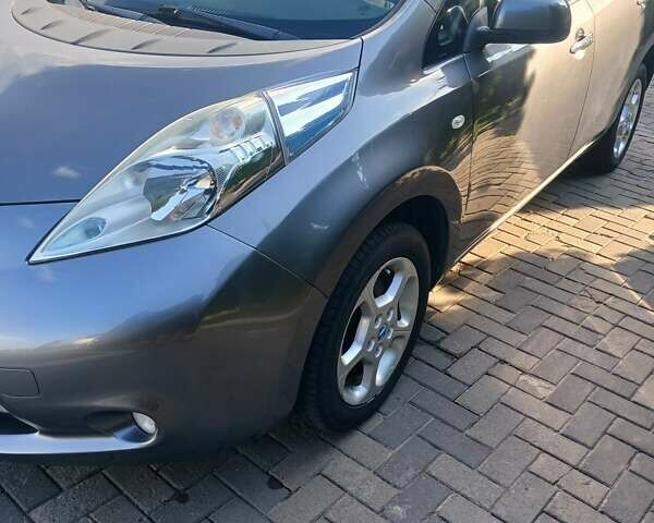 Сірий Ніссан Ліф, об'ємом двигуна 0 л та пробігом 142 тис. км за 7200 $, фото 7 на Automoto.ua