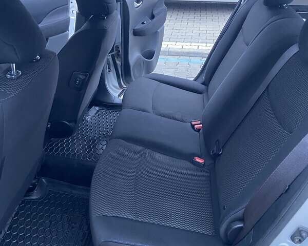 Сірий Ніссан Ліф, об'ємом двигуна 0 л та пробігом 132 тис. км за 7000 $, фото 9 на Automoto.ua