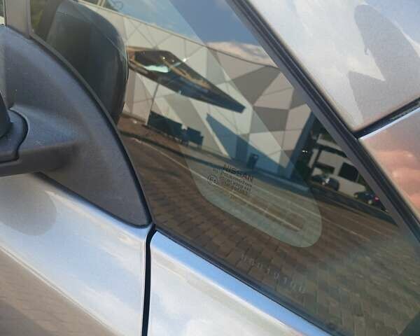 Сірий Ніссан Ліф, об'ємом двигуна 0 л та пробігом 142 тис. км за 7200 $, фото 60 на Automoto.ua