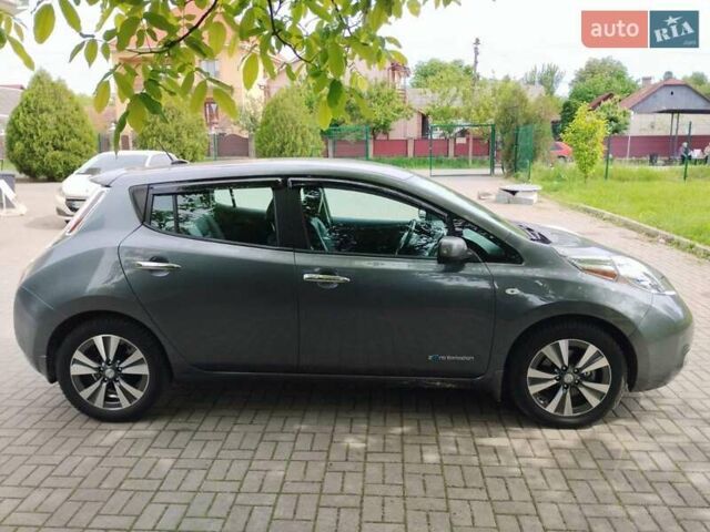 Серый Ниссан Лиф, объемом двигателя 0 л и пробегом 82 тыс. км за 7600 $, фото 3 на Automoto.ua