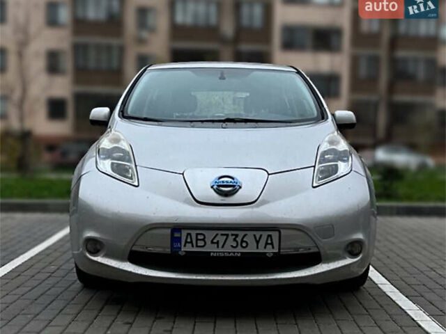 Сірий Ніссан Ліф, об'ємом двигуна 0 л та пробігом 172 тис. км за 7500 $, фото 1 на Automoto.ua