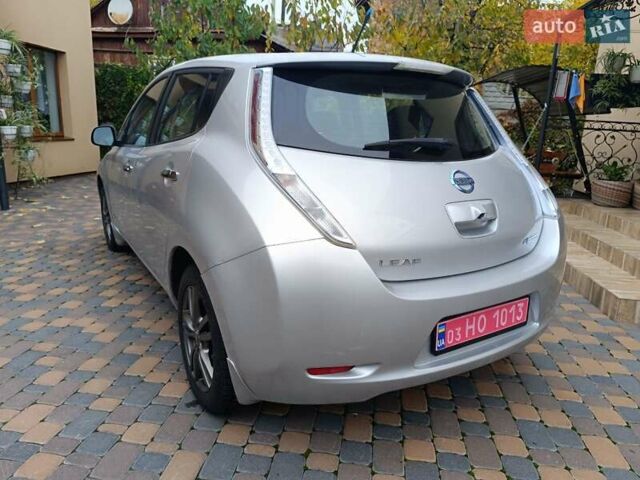 Ниссан Лиф 2014 в Ровно на Automoto.ua Серый Ниссан Лиф, объемом двигателя 0 л и пробегом 118 тыс. км за 5700 $, фото 16 на Automoto.ua