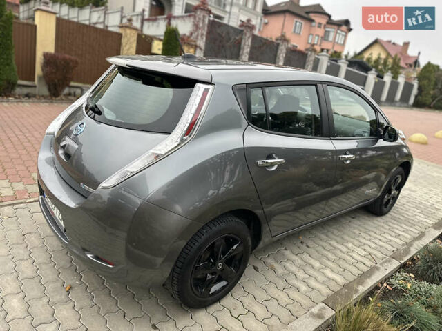 Серый Ниссан Лиф, объемом двигателя 0 л и пробегом 99 тыс. км за 6900 $, фото 5 на Automoto.ua