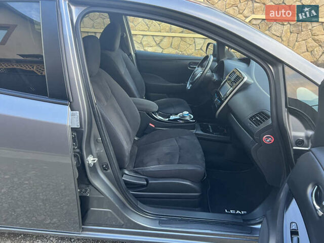 Ниссан Лиф 2014 в Черновцах на Automoto.ua Серый Ниссан Лиф, объемом двигателя 0 л и пробегом 83 тыс. км за 5900 $, фото 11 на Automoto.ua