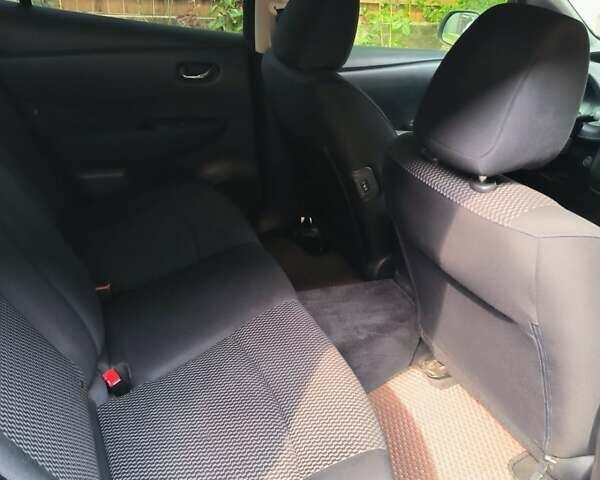 Сірий Ніссан Ліф, об'ємом двигуна 0 л та пробігом 227 тис. км за 8528 $, фото 19 на Automoto.ua