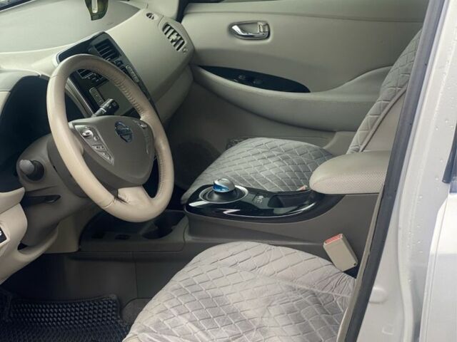 Сірий Ніссан Ліф, об'ємом двигуна 0 л та пробігом 200 тис. км за 6800 $, фото 5 на Automoto.ua