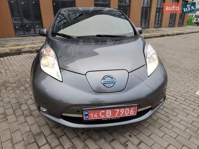 Серый Ниссан Лиф, объемом двигателя 0 л и пробегом 100 тыс. км за 5999 $, фото 25 на Automoto.ua