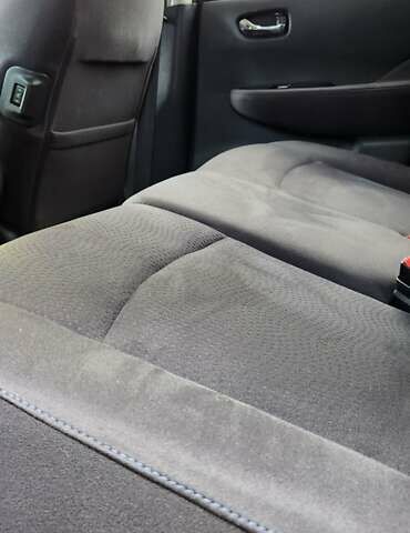 Серый Ниссан Лиф, объемом двигателя 0 л и пробегом 120 тыс. км за 6550 $, фото 22 на Automoto.ua