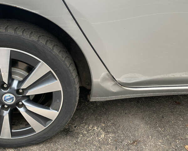 Серый Ниссан Лиф, объемом двигателя 0 л и пробегом 112 тыс. км за 7500 $, фото 7 на Automoto.ua