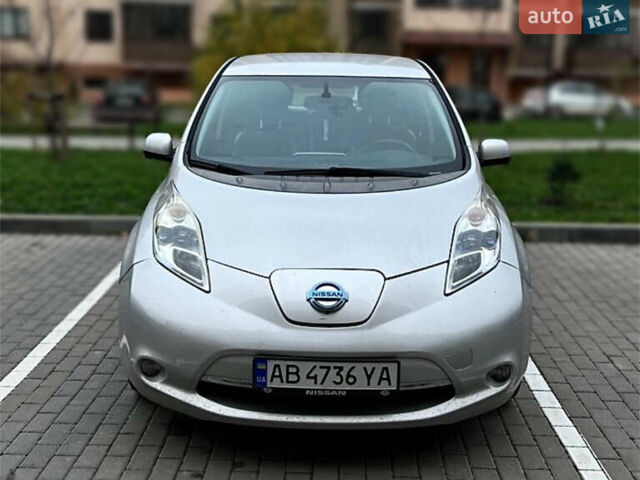 Сірий Ніссан Ліф, об'ємом двигуна 0 л та пробігом 172 тис. км за 7500 $, фото 7 на Automoto.ua