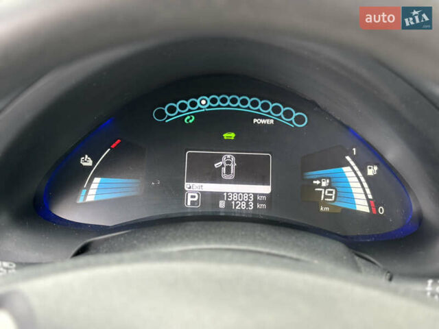 Сірий Ніссан Ліф, об'ємом двигуна 0 л та пробігом 138 тис. км за 5950 $, фото 15 на Automoto.ua