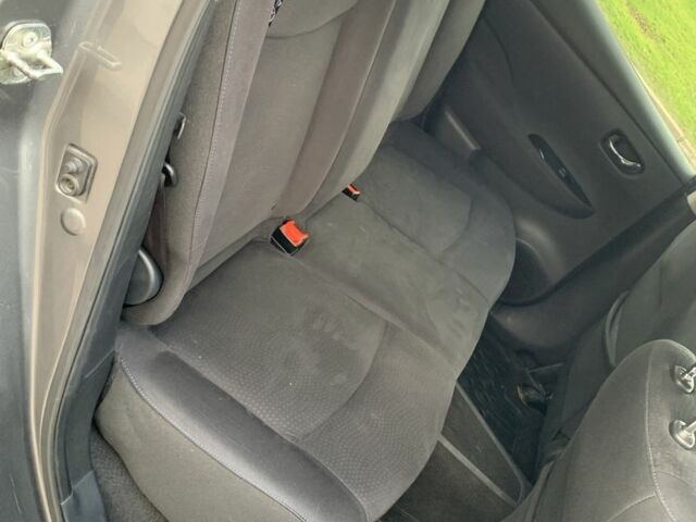 Серый Ниссан Лиф, объемом двигателя 0 л и пробегом 153 тыс. км за 7600 $, фото 7 на Automoto.ua