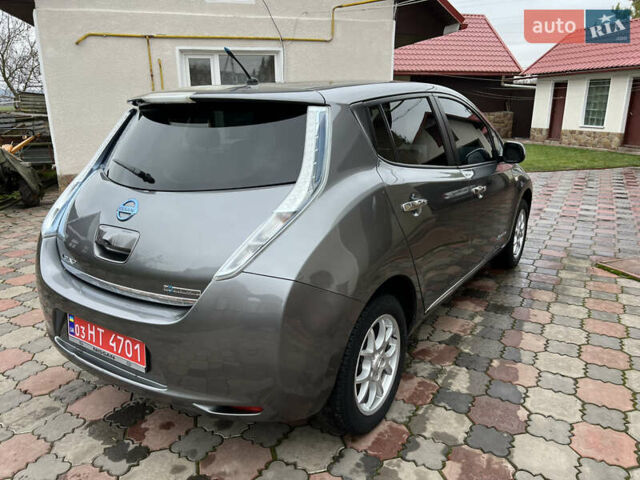 Серый Ниссан Лиф, объемом двигателя 0 л и пробегом 139 тыс. км за 7200 $, фото 6 на Automoto.ua