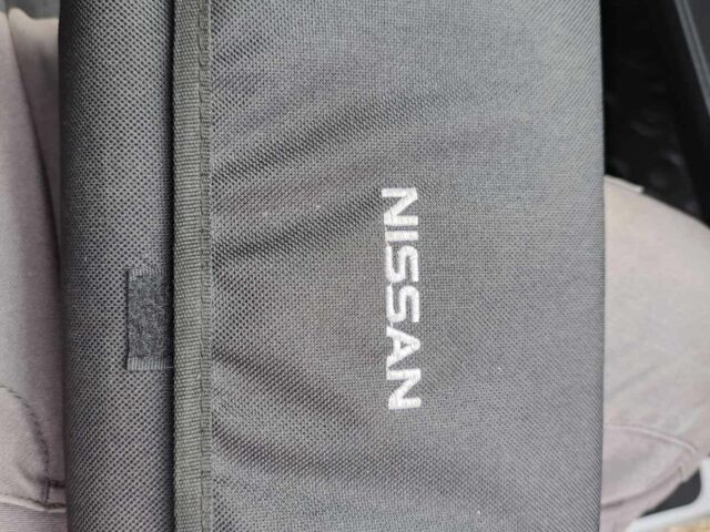 Серый Ниссан Лиф, объемом двигателя 0 л и пробегом 240 тыс. км за 7150 $, фото 15 на Automoto.ua