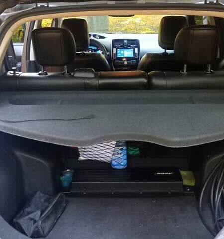 Серый Ниссан Лиф, объемом двигателя 0 л и пробегом 157 тыс. км за 7850 $, фото 25 на Automoto.ua