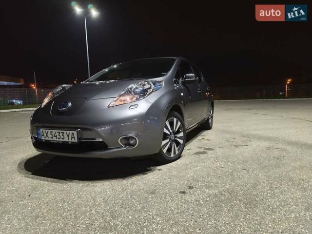 Серый Ниссан Лиф, объемом двигателя 0 л и пробегом 116 тыс. км за 6700 $, фото 1 на Automoto.ua