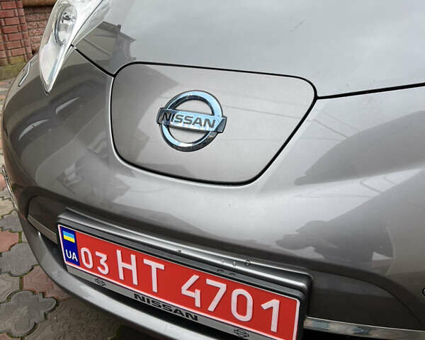 Серый Ниссан Лиф, объемом двигателя 0 л и пробегом 139 тыс. км за 7200 $, фото 11 на Automoto.ua