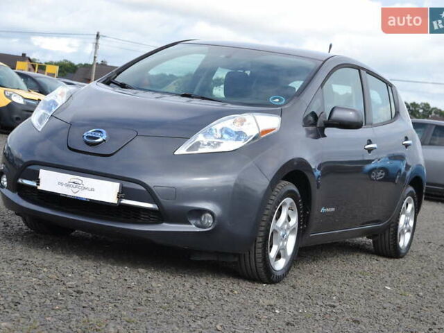 Серый Ниссан Лиф, объемом двигателя 0 л и пробегом 139 тыс. км за 5400 $, фото 1 на Automoto.ua