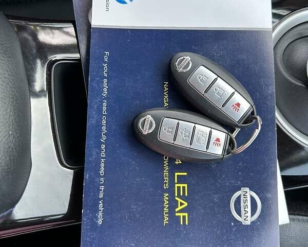 Сірий Ніссан Ліф, об'ємом двигуна 0 л та пробігом 154 тис. км за 8200 $, фото 54 на Automoto.ua