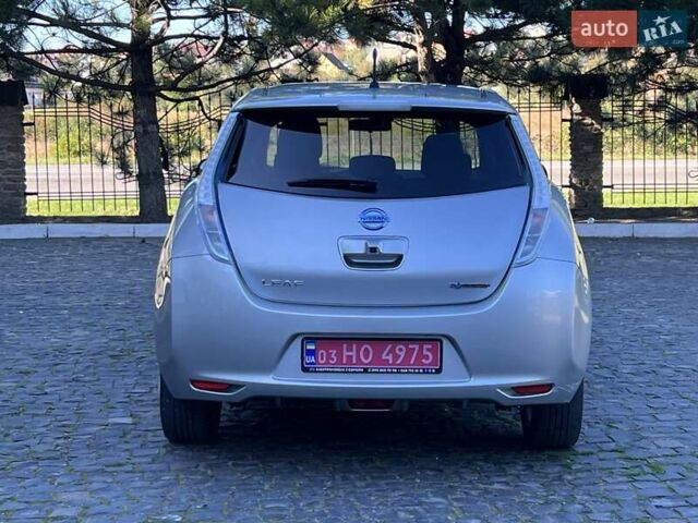 Серый Ниссан Лиф, объемом двигателя 0 л и пробегом 121 тыс. км за 6150 $, фото 9 на Automoto.ua