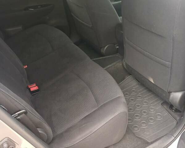 Сірий Ніссан Ліф, об'ємом двигуна 0 л та пробігом 142 тис. км за 7200 $, фото 17 на Automoto.ua