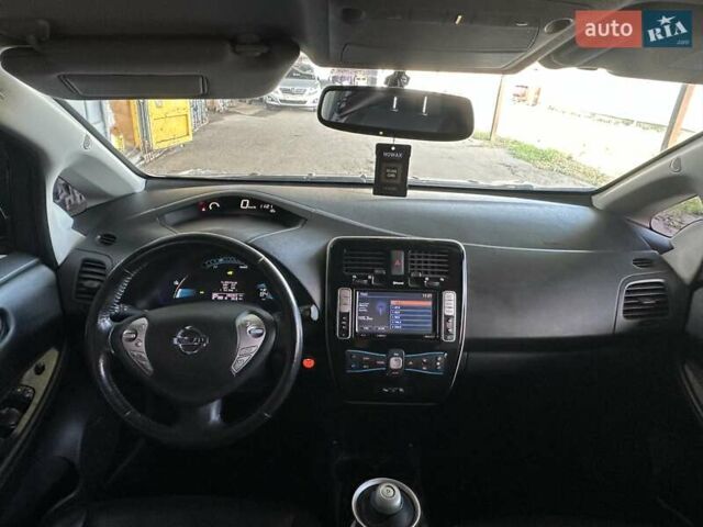 Сірий Ніссан Ліф, об'ємом двигуна 0 л та пробігом 103 тис. км за 7200 $, фото 13 на Automoto.ua