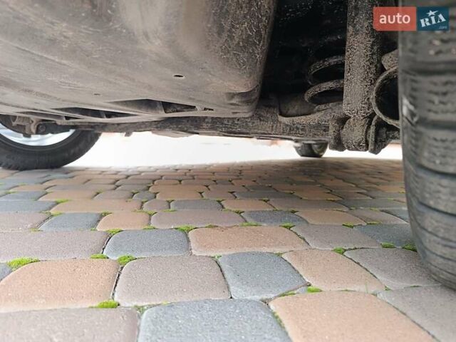 Ниссан Лиф 2014 в Ровно на Automoto.ua Серый Ниссан Лиф, объемом двигателя 0 л и пробегом 118 тыс. км за 5700 $, фото 32 на Automoto.ua