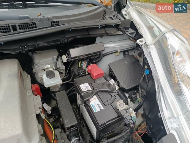 Ниссан Лиф 2014 в Ровно на Automoto.ua Серый Ниссан Лиф, объемом двигателя 0 л и пробегом 118 тыс. км за 5700 $, фото 61 на Automoto.ua