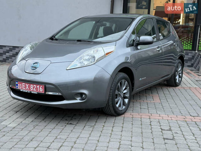 Серый Ниссан Лиф, объемом двигателя 0 л и пробегом 86 тыс. км за 6999 $, фото 1 на Automoto.ua