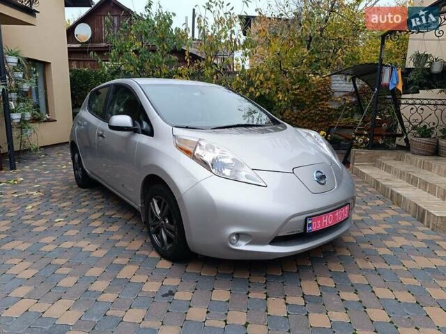 Ниссан Лиф 2014 в Ровно на Automoto.ua Серый Ниссан Лиф, объемом двигателя 0 л и пробегом 118 тыс. км за 5700 $, фото 15 на Automoto.ua