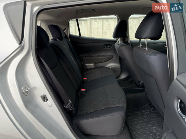 Серый Ниссан Лиф, объемом двигателя 0 л и пробегом 134 тыс. км за 6499 $, фото 23 на Automoto.ua