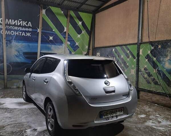 Сірий Ніссан Ліф, об'ємом двигуна 0 л та пробігом 227 тис. км за 8528 $, фото 1 на Automoto.ua