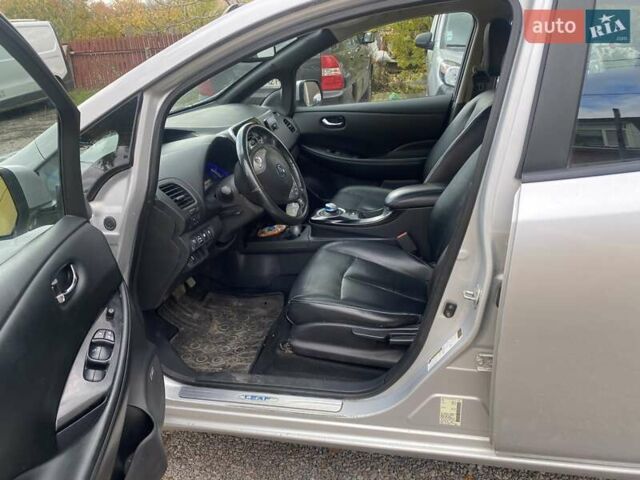 Серый Ниссан Лиф, объемом двигателя 0 л и пробегом 150 тыс. км за 6700 $, фото 6 на Automoto.ua