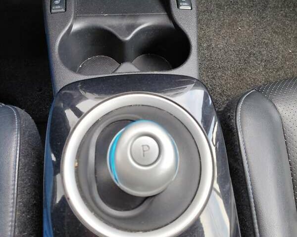 Серый Ниссан Лиф, объемом двигателя 0 л и пробегом 145 тыс. км за 7350 $, фото 32 на Automoto.ua