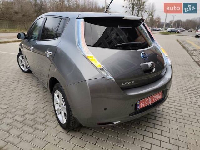 Серый Ниссан Лиф, объемом двигателя 0 л и пробегом 100 тыс. км за 5999 $, фото 9 на Automoto.ua