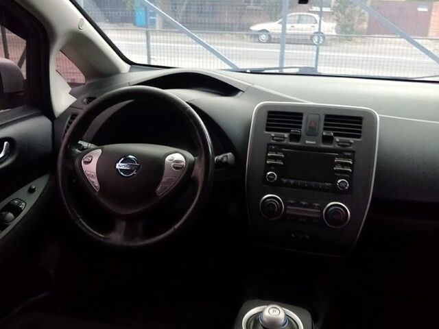 Серый Ниссан Лиф, объемом двигателя 0 л и пробегом 110 тыс. км за 6800 $, фото 11 на Automoto.ua