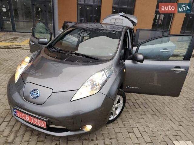 Серый Ниссан Лиф, объемом двигателя 0 л и пробегом 100 тыс. км за 5999 $, фото 73 на Automoto.ua
