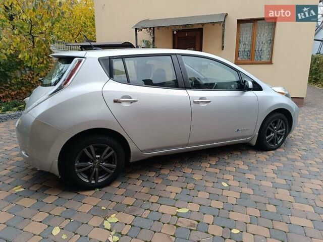 Ниссан Лиф 2014 в Ровно на Automoto.ua Серый Ниссан Лиф, объемом двигателя 0 л и пробегом 118 тыс. км за 5700 $, фото 22 на Automoto.ua