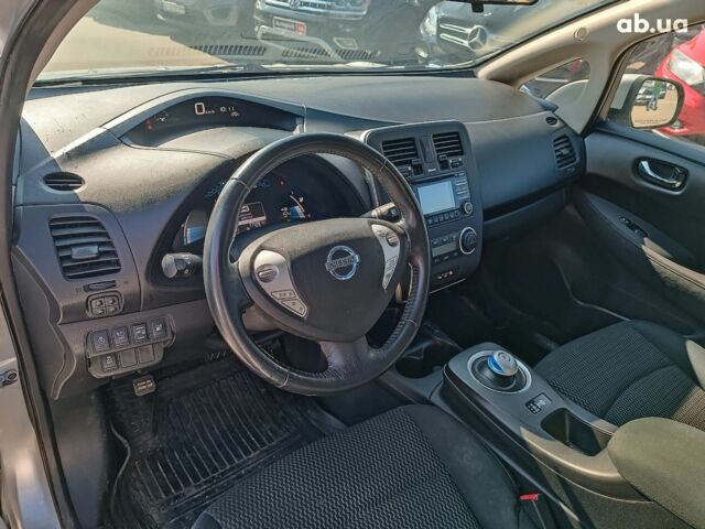 Сірий Ніссан Ліф, об'ємом двигуна 0 л та пробігом 77 тис. км за 7540 $, фото 18 на Automoto.ua