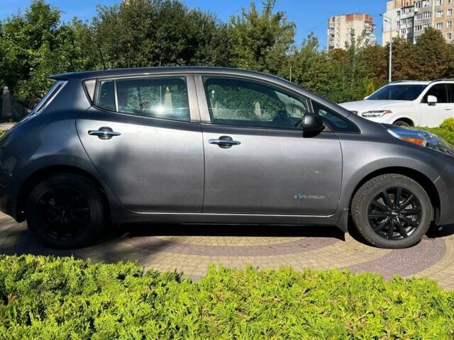 Серый Ниссан Лиф, объемом двигателя 0 л и пробегом 111 тыс. км за 7700 $, фото 7 на Automoto.ua