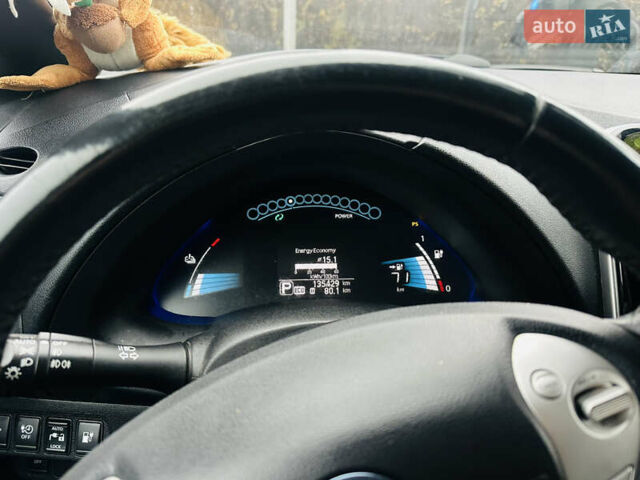 Серый Ниссан Лиф, объемом двигателя 0 л и пробегом 130 тыс. км за 7500 $, фото 11 на Automoto.ua