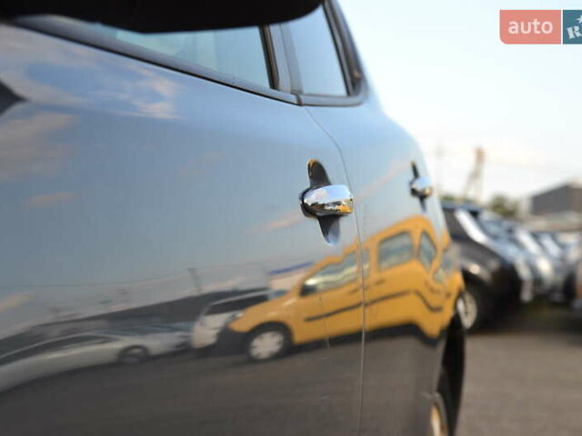 Сірий Ніссан Ліф, об'ємом двигуна 0 л та пробігом 74 тис. км за 6999 $, фото 15 на Automoto.ua