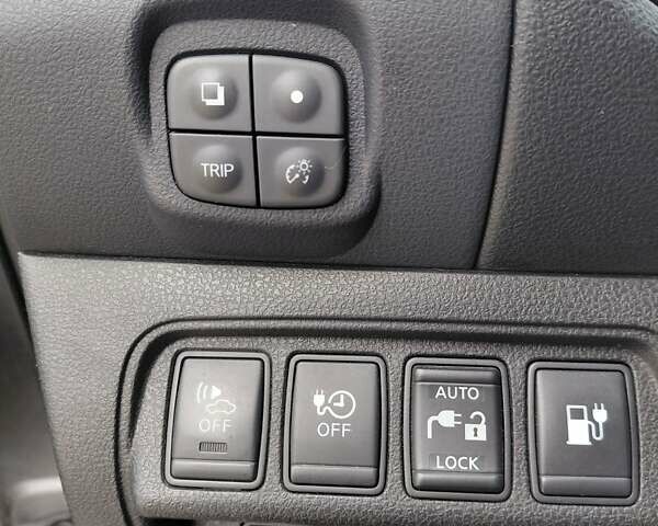 Серый Ниссан Лиф, объемом двигателя 0 л и пробегом 145 тыс. км за 7350 $, фото 31 на Automoto.ua