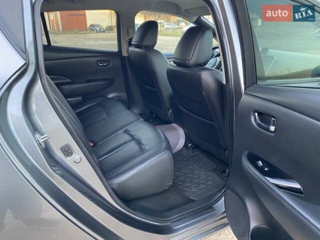 Серый Ниссан Лиф, объемом двигателя 0 л и пробегом 108 тыс. км за 6520 $, фото 10 на Automoto.ua