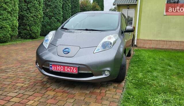 Серый Ниссан Лиф, объемом двигателя 0 л и пробегом 120 тыс. км за 6550 $, фото 7 на Automoto.ua