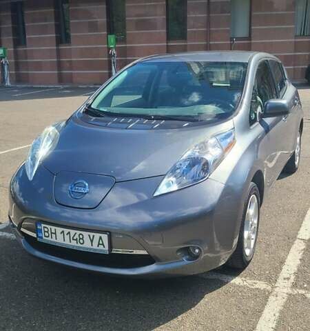 Сірий Ніссан Ліф, об'ємом двигуна 0 л та пробігом 81 тис. км за 7800 $, фото 10 на Automoto.ua